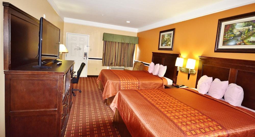 Scottish Inn And Suites อัลวิน ภายนอก รูปภาพ