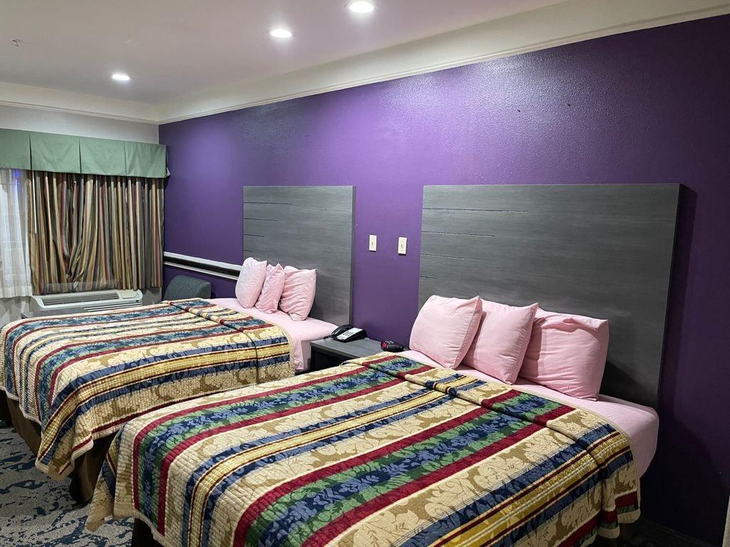 Scottish Inn And Suites อัลวิน ภายนอก รูปภาพ