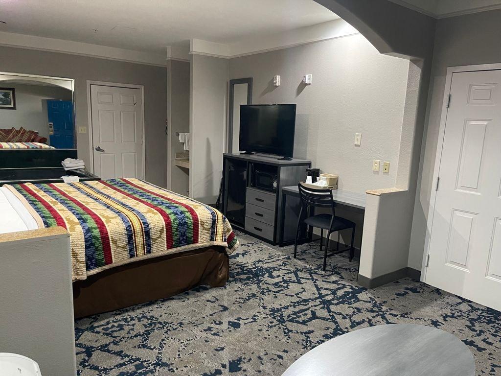 Scottish Inn And Suites อัลวิน ภายนอก รูปภาพ
