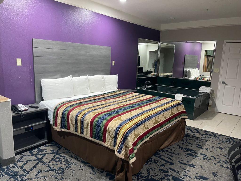Scottish Inn And Suites อัลวิน ภายนอก รูปภาพ