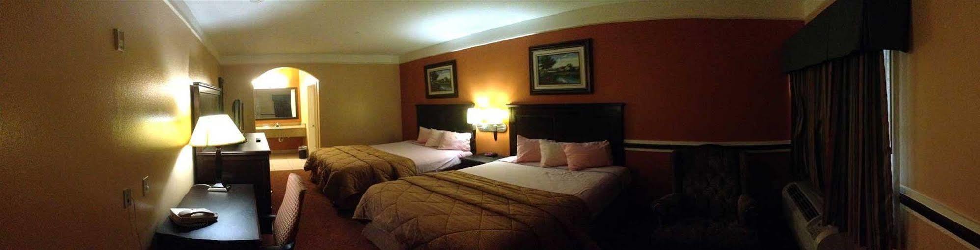 Scottish Inn And Suites อัลวิน ภายนอก รูปภาพ